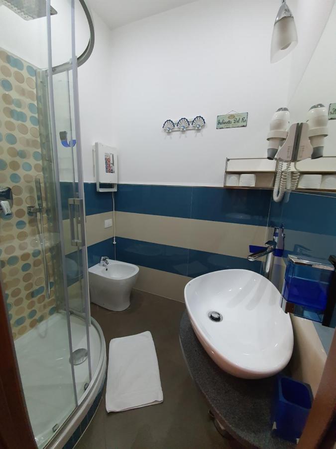 Ari Guest House Специя Екстериор снимка