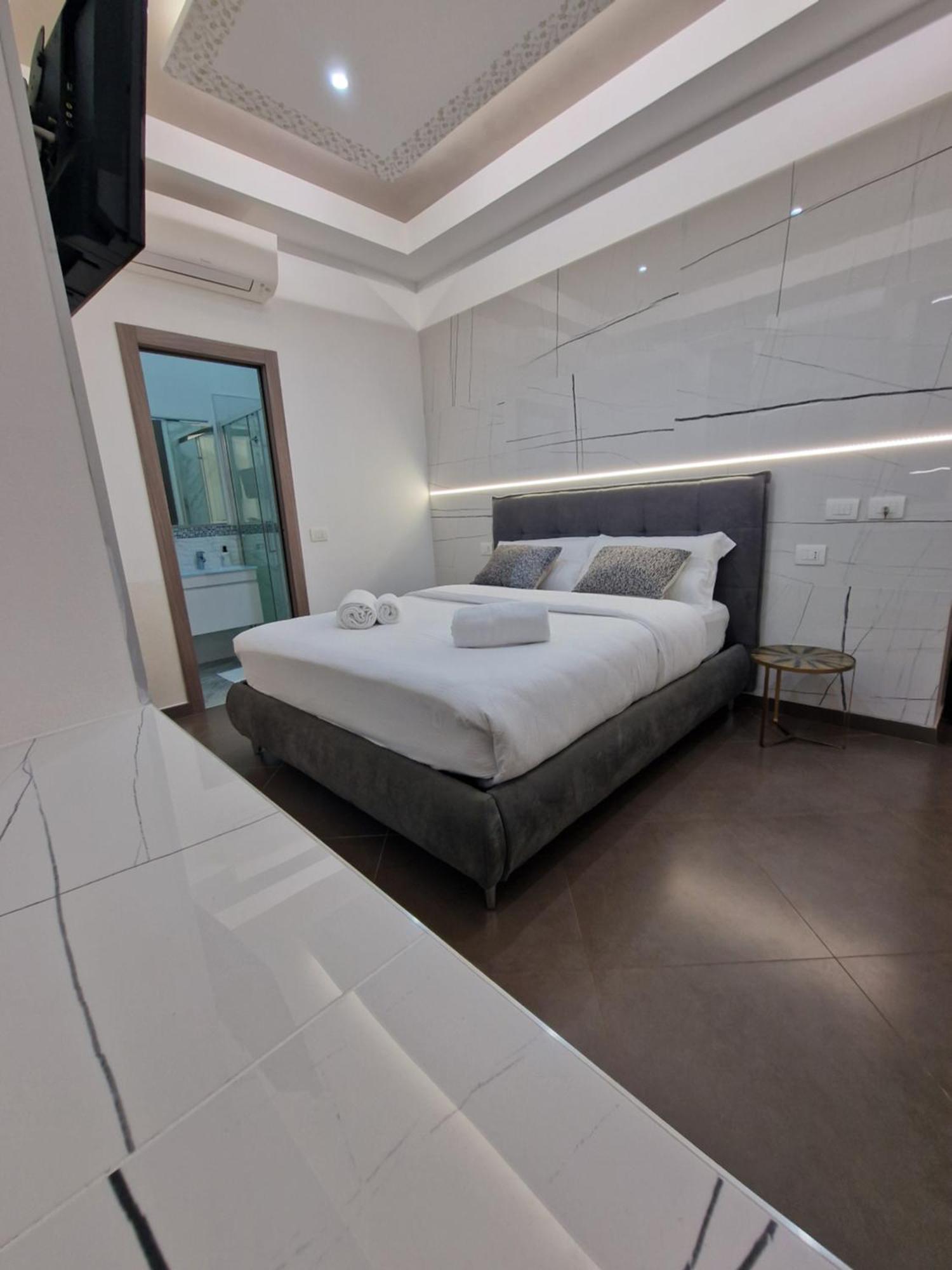 Ari Guest House Специя Екстериор снимка