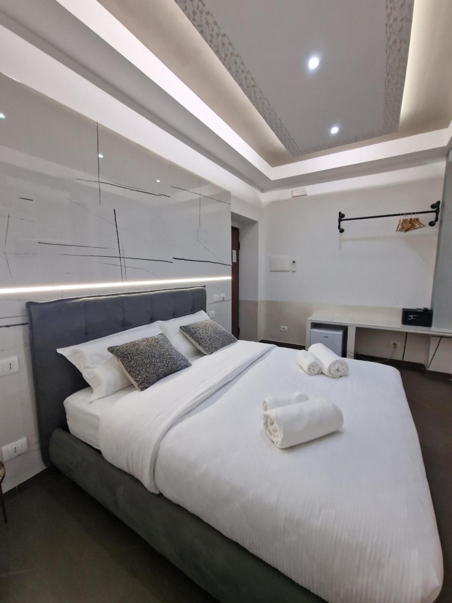 Ari Guest House Специя Екстериор снимка