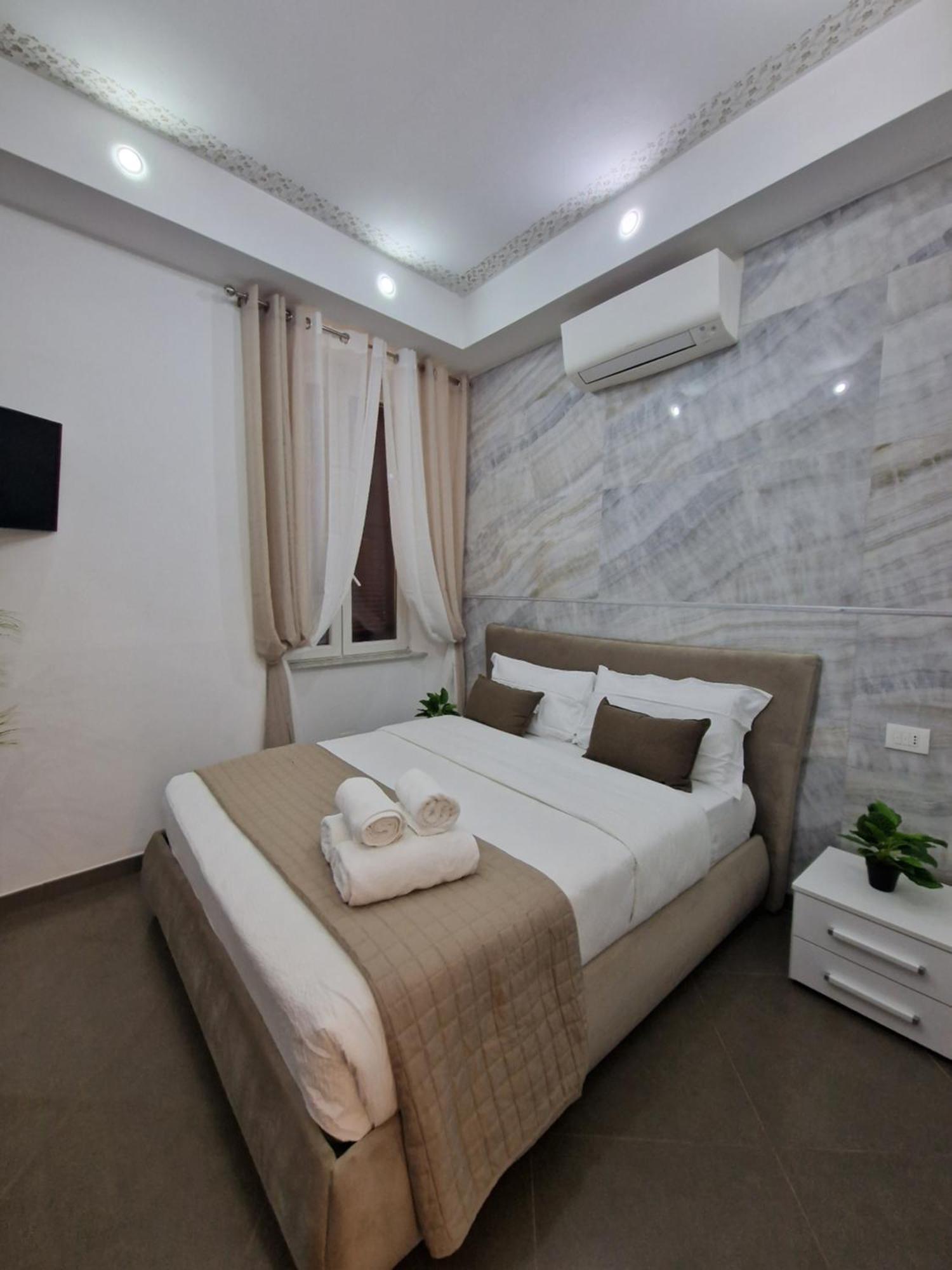 Ari Guest House Специя Екстериор снимка