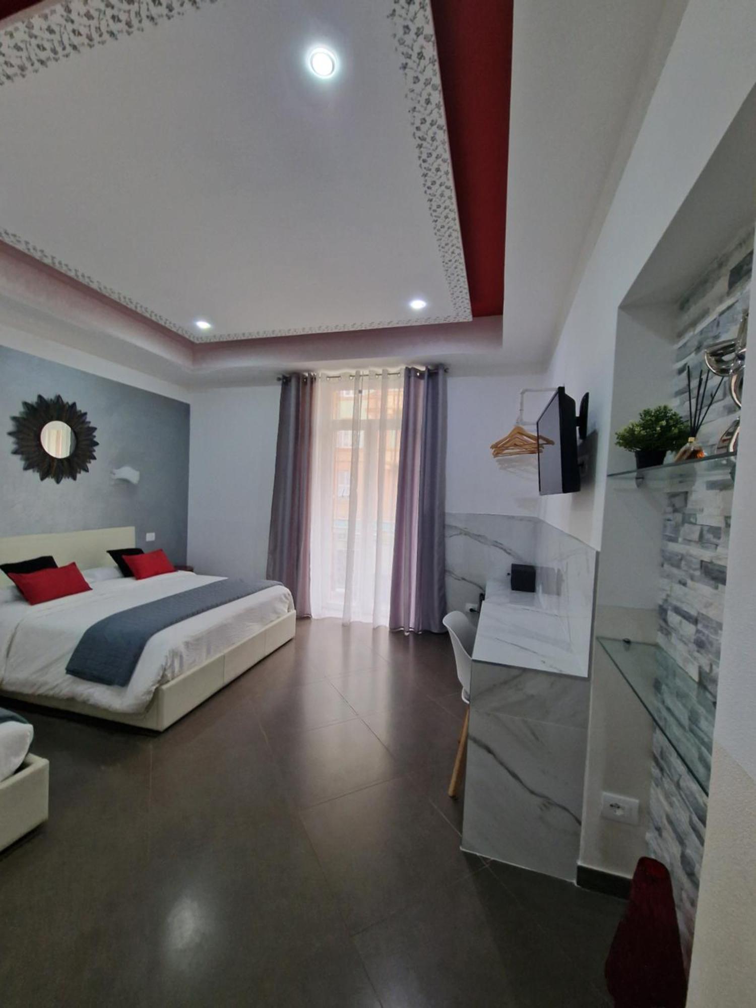Ari Guest House Специя Екстериор снимка